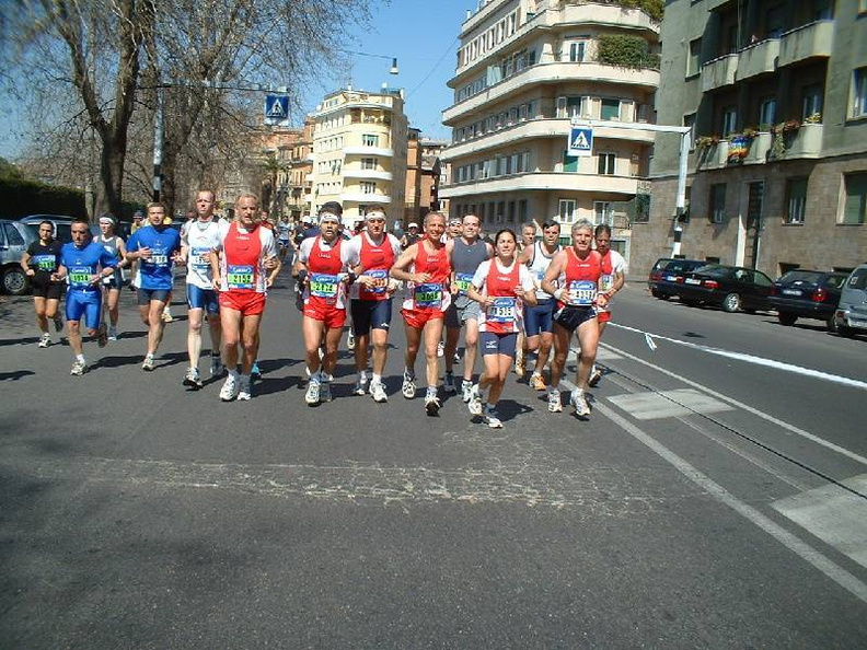 Maratona di Roma 23-03-03 030.jpg