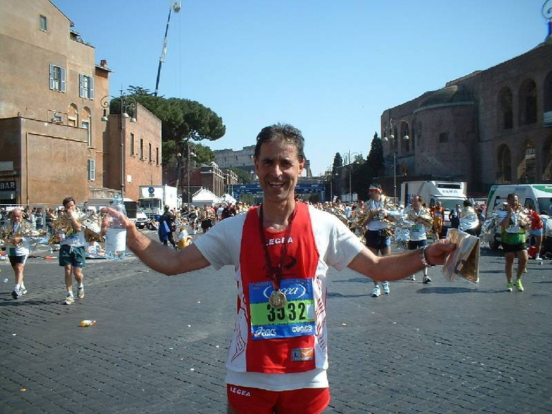 Maratona di Roma 23-03-03 037.jpg